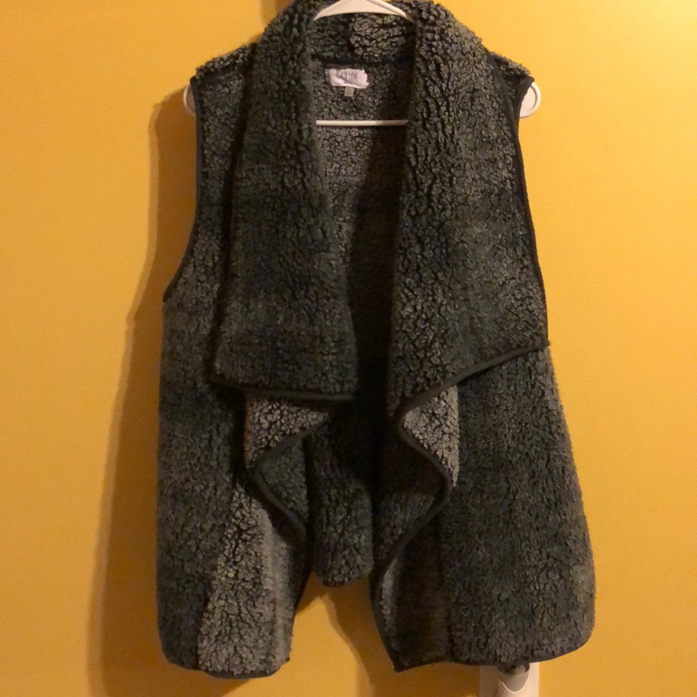 Fur vest